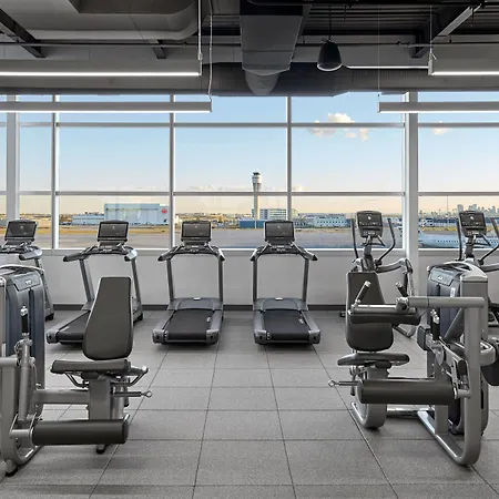 Calgary Airport Marriott In-Terminal Hotel-2